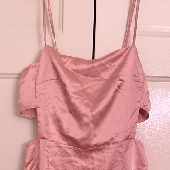 PrettyLittleThing: Rose Satin Cut Out Side Bodycon Dress - Picture 3 of 8